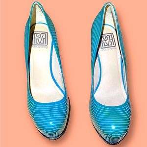 Pour la Victoire platform pumps shoes heels sz 7.5 turquoise green